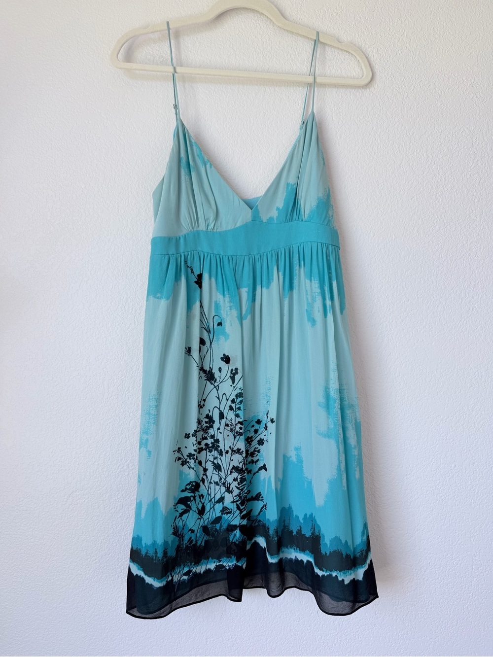 BCBG Max Azria Silk Aqua Ombre Floral Slip Mini Dress Blue Lined Size See Meas